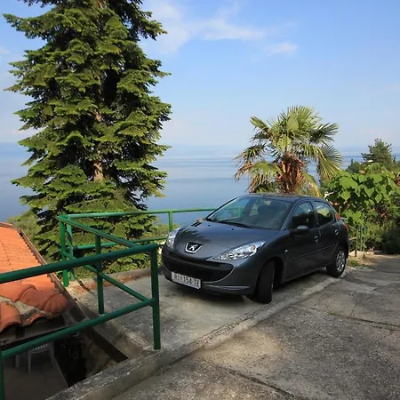 Apartman Apartments By The Sea Medveja, Opatija - 7924 Lovran